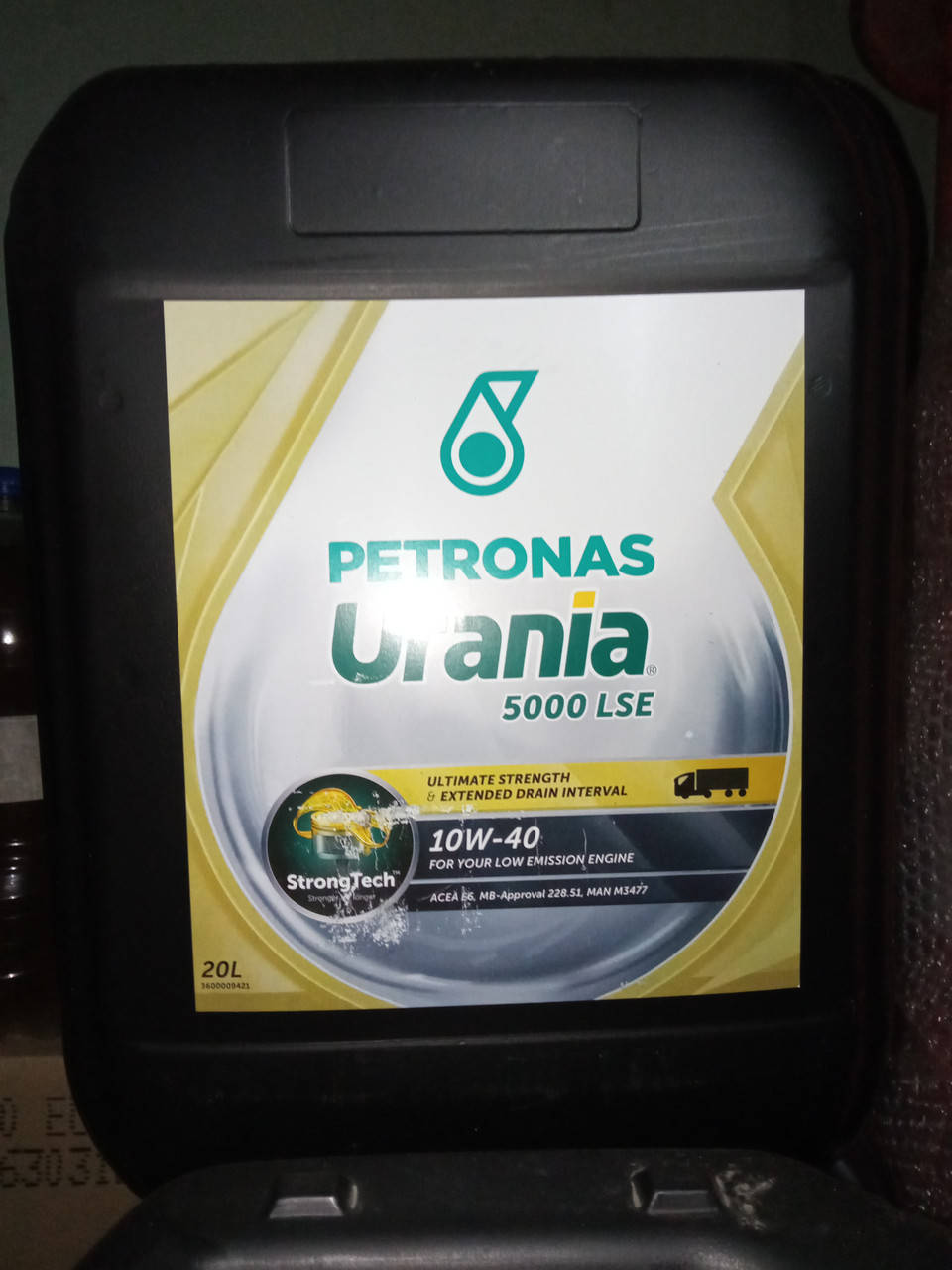 

Масло моторное для грузовиков PETRONAS URANIA 5000 LSE 10W40 20л.