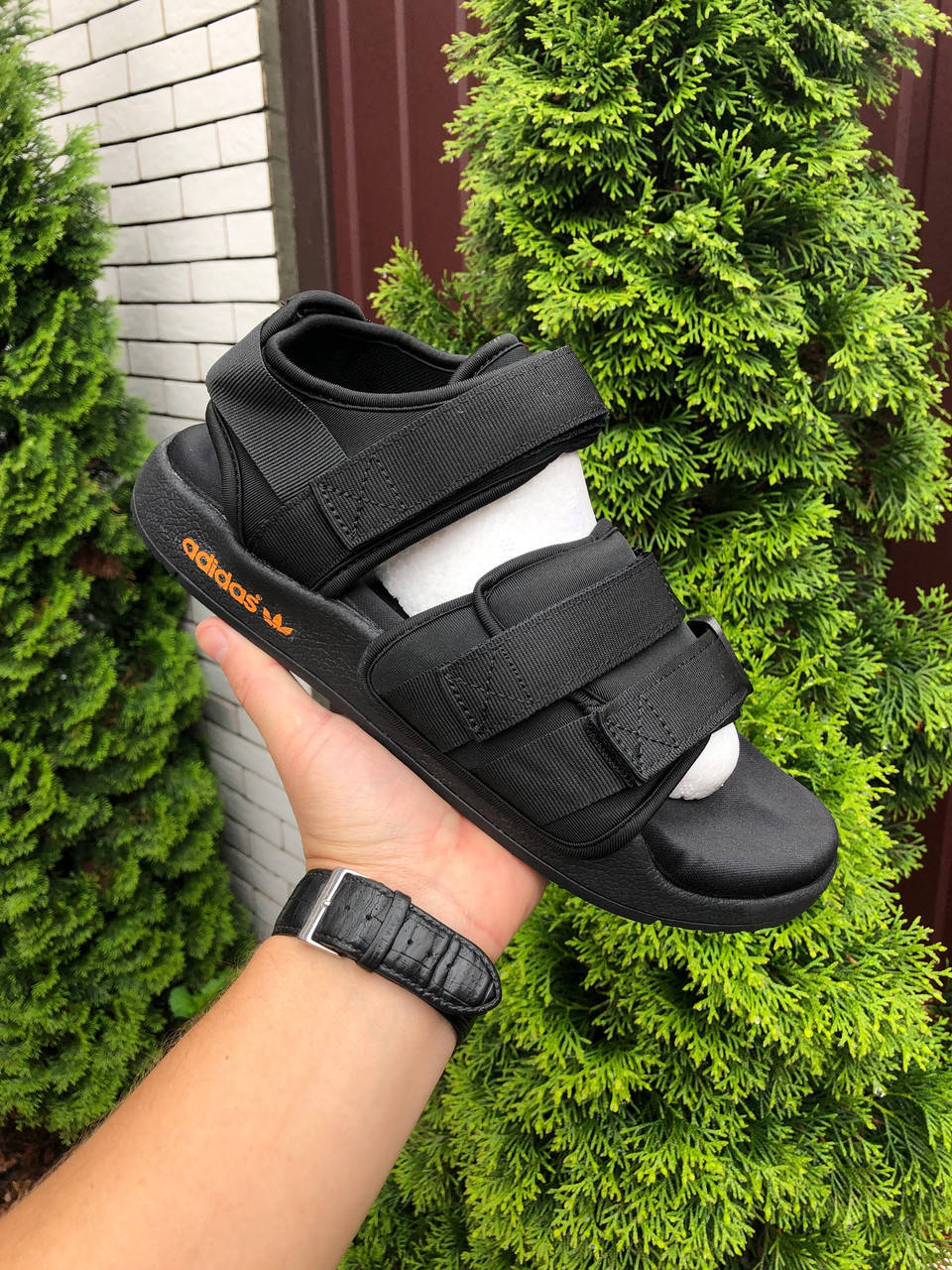

Сандалии мужские Adidas Adilette Sandals черные [40-41] р. (42-26.8см), Черный