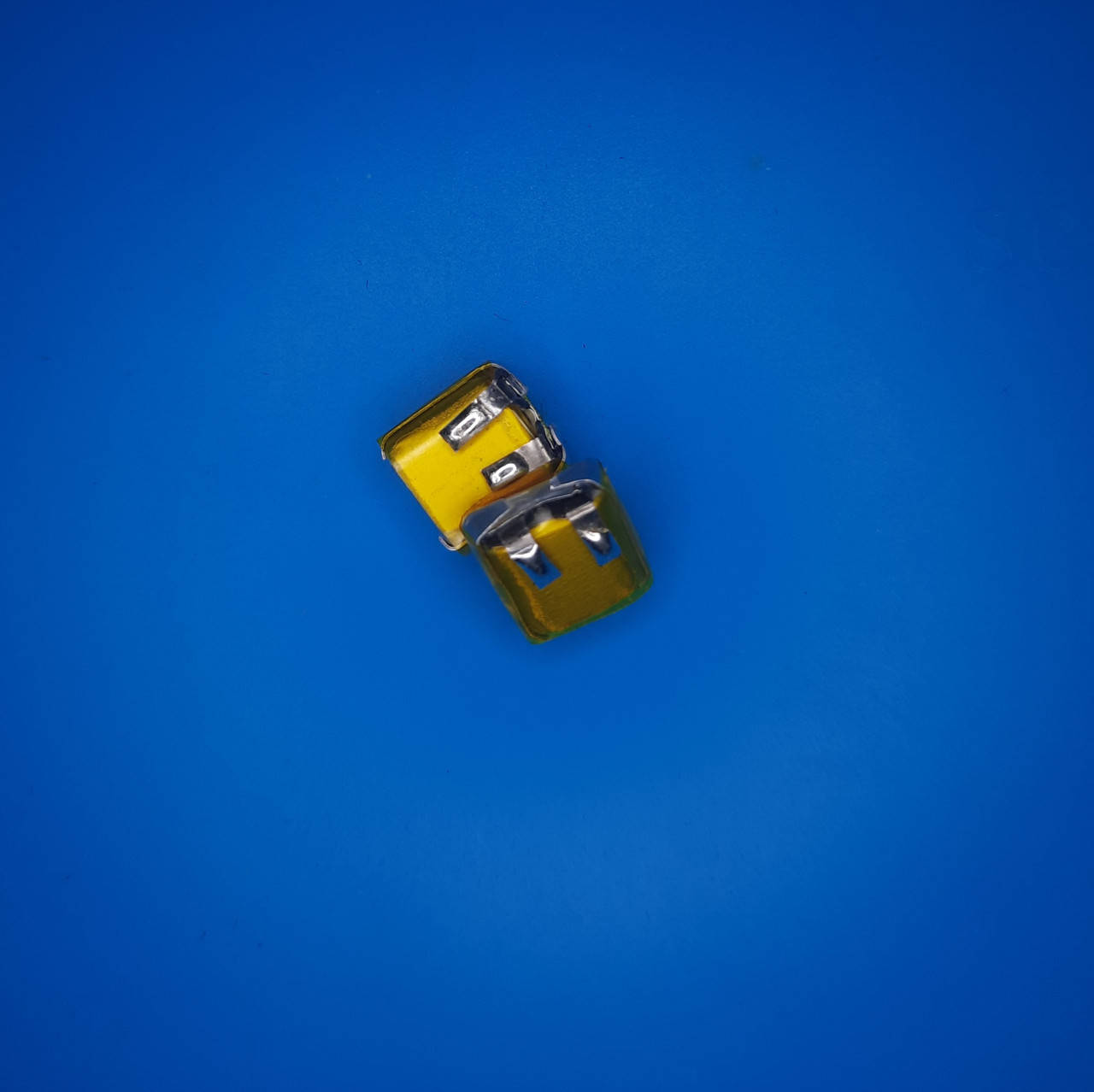 

Аккумулятор для беспроводных наушников 3,7V 40mAh (9*8*4mm)