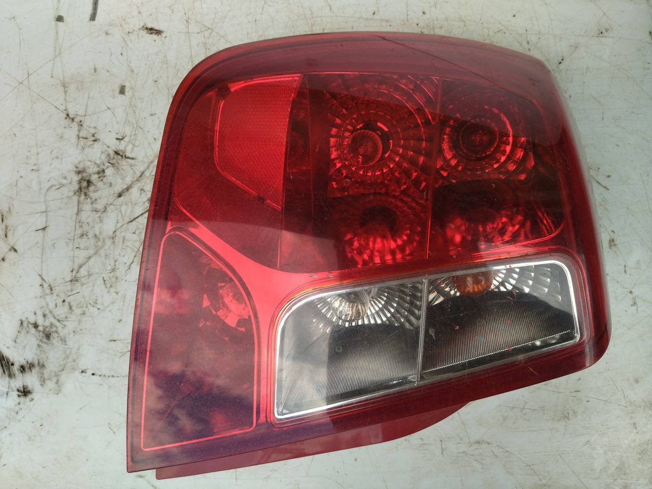 

Стоп левый Шевроле Лачетти