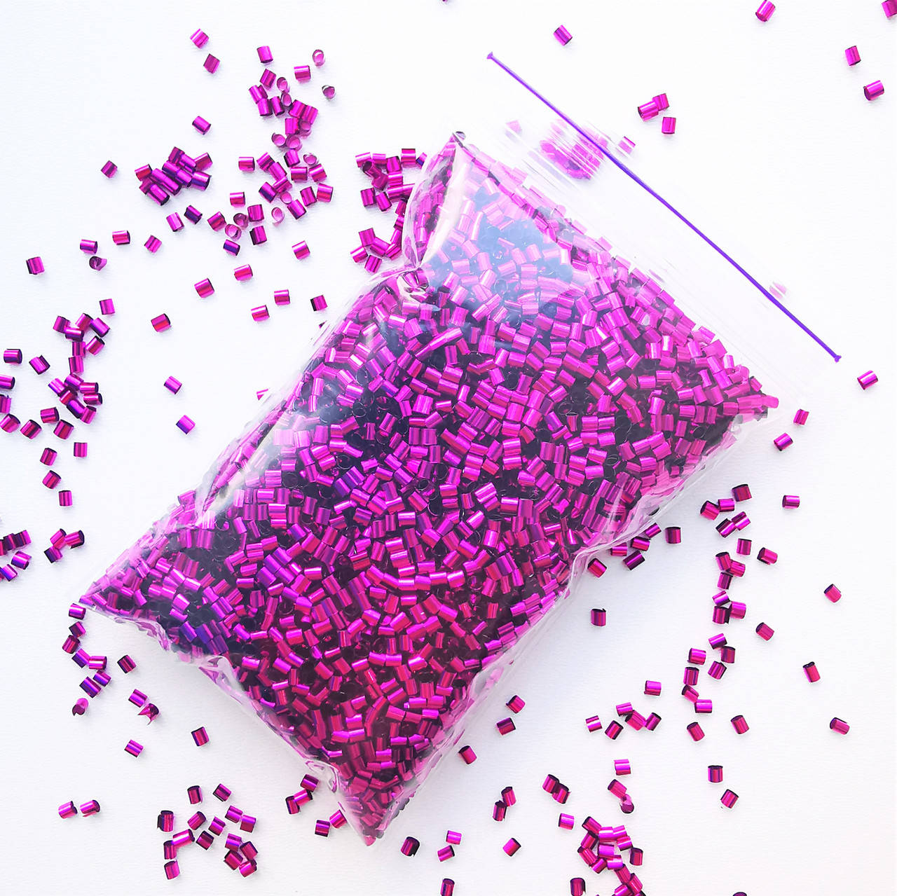 

Бингсу Бидс (Bingsu Beads) рубиновые, 10г (~100мл)