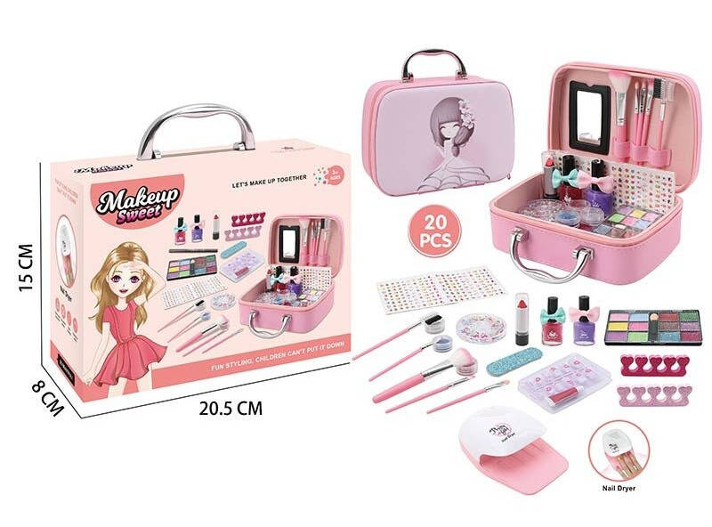 

Детская косметика в сумке