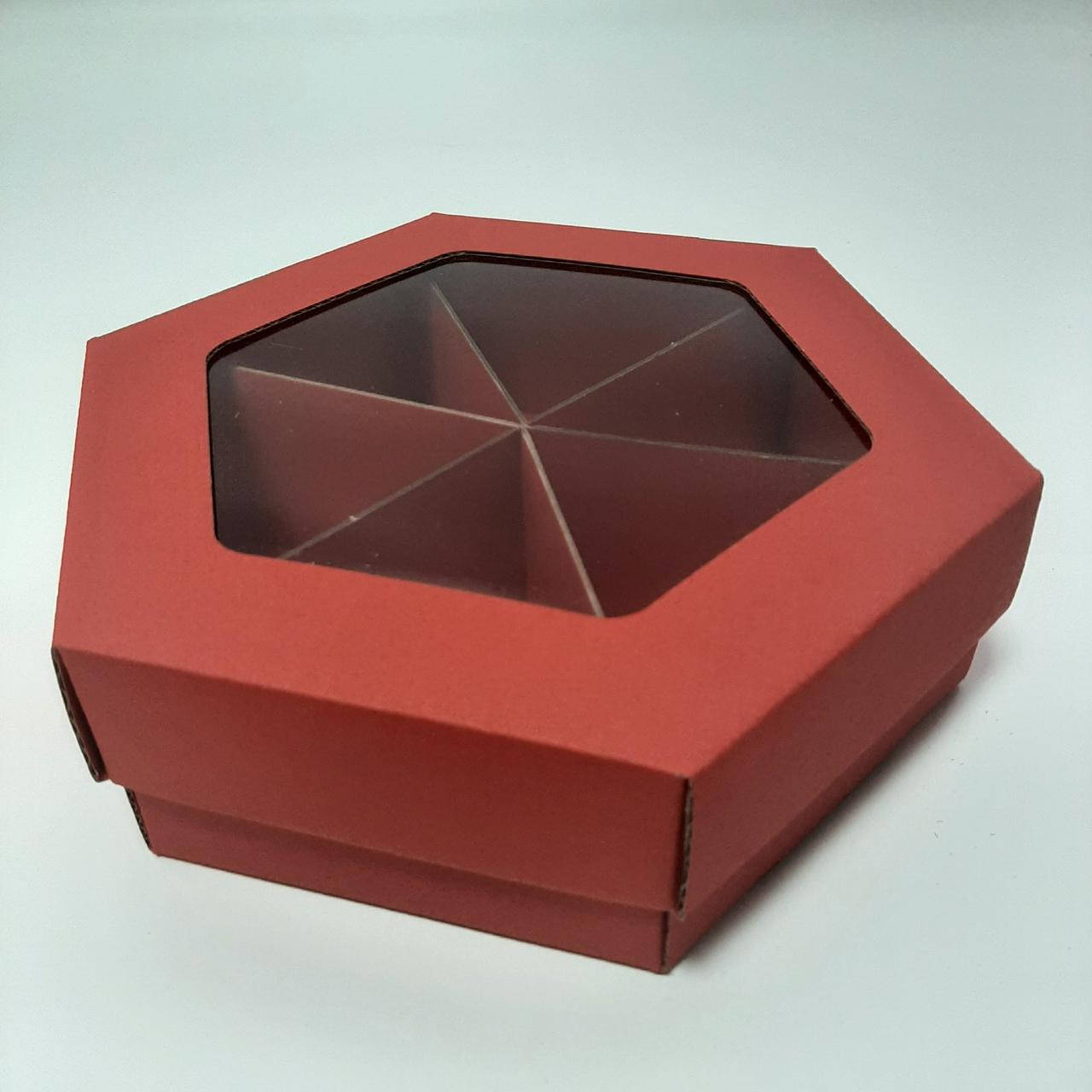 

Коробка шестигранная для наборов орехов, сухофруктов 220х190х55 мм., Красный