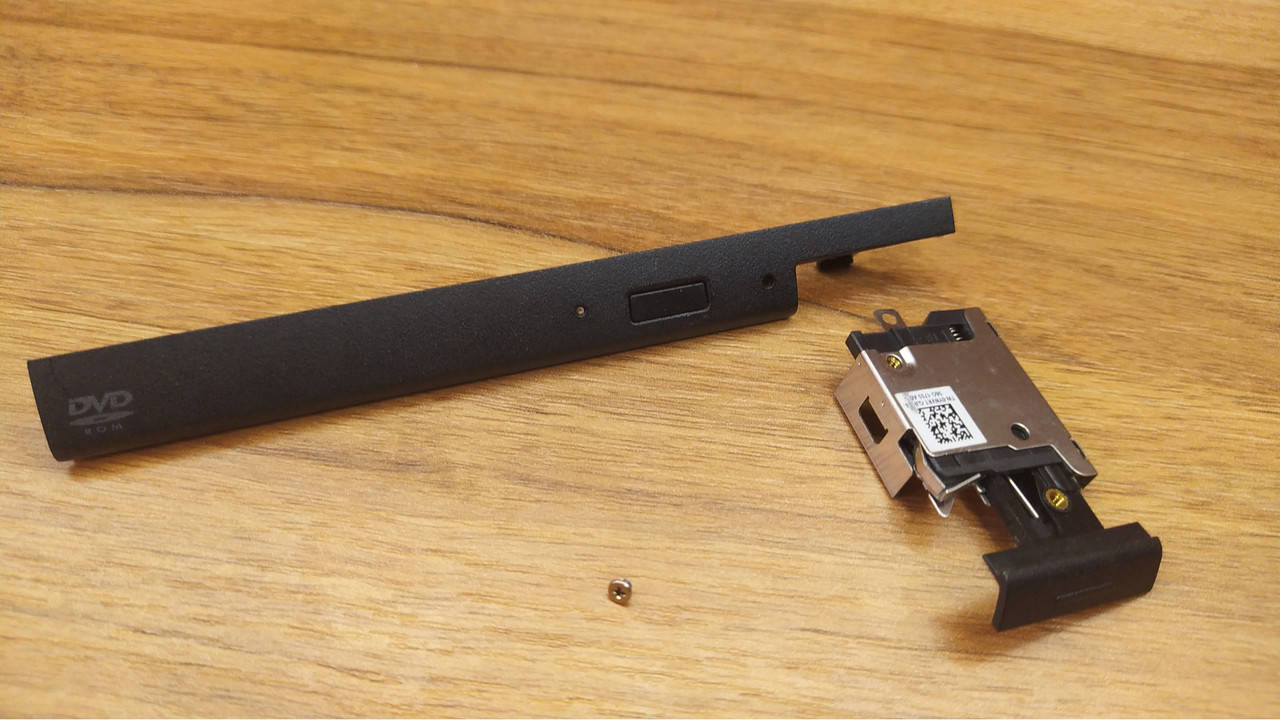 

Заглушка привода DVD с толкателем Dell Latitude E6440 E6540