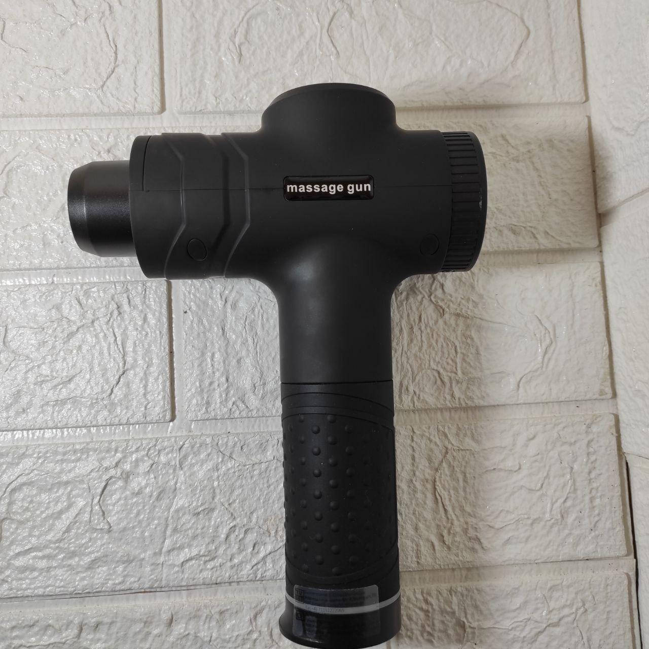 

Перкуссионный массажный пистолет