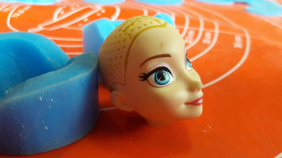 

Силиконовый молд лицо 3 D Эльза.