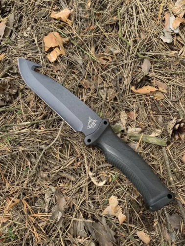 

Охотничий нож со стропорезом 1828 Черный/Серый