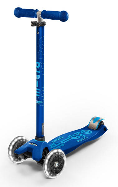 

Самокат со светящимися колесами Micro Maxi Deluxe Navy Blue LED, Синий