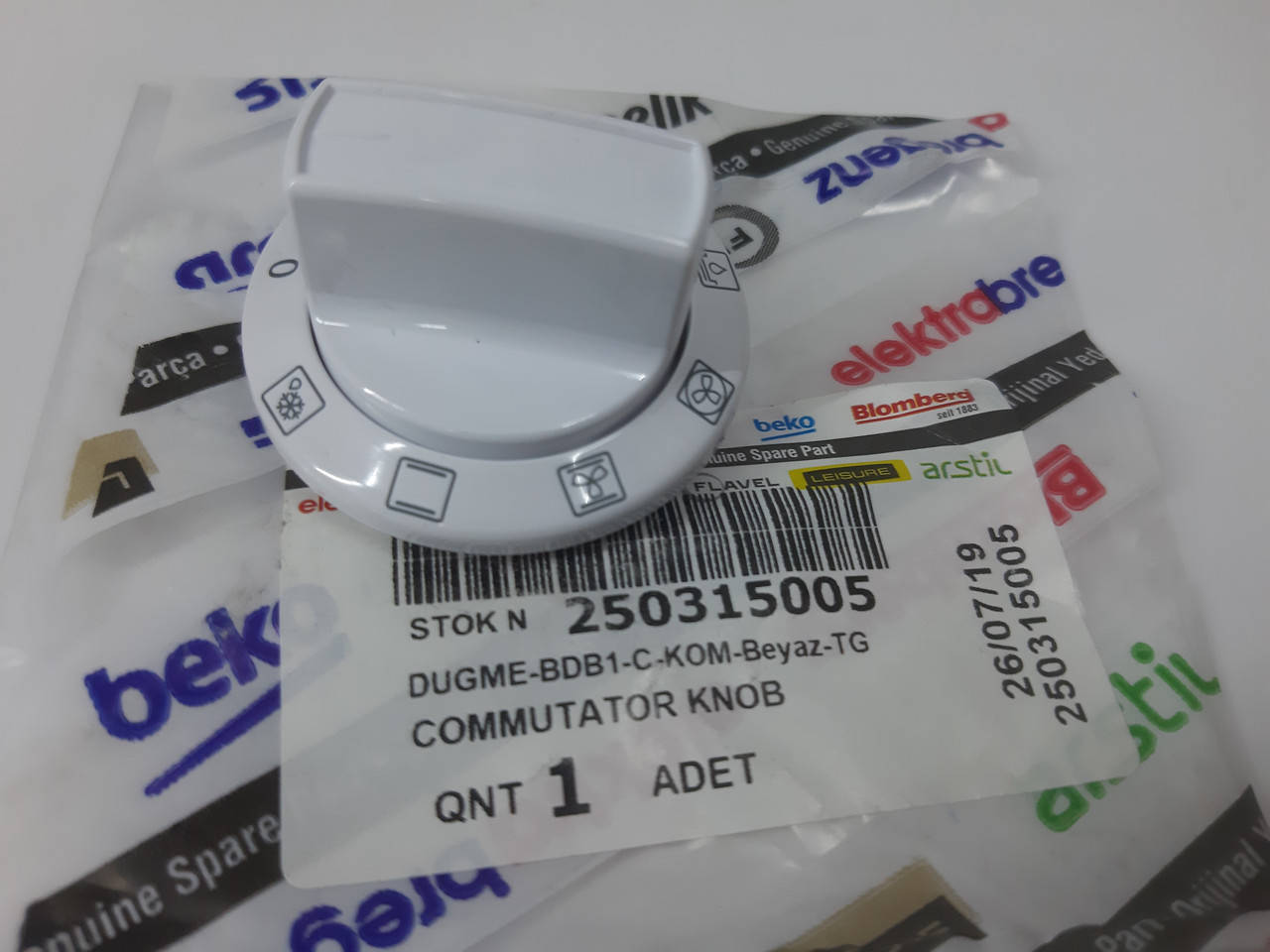 

Ручка переключения программ плиты Beko CSM