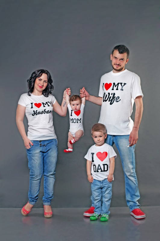 

Одинаковые семейные футболки family look - I love family - футболки фэмили лук
