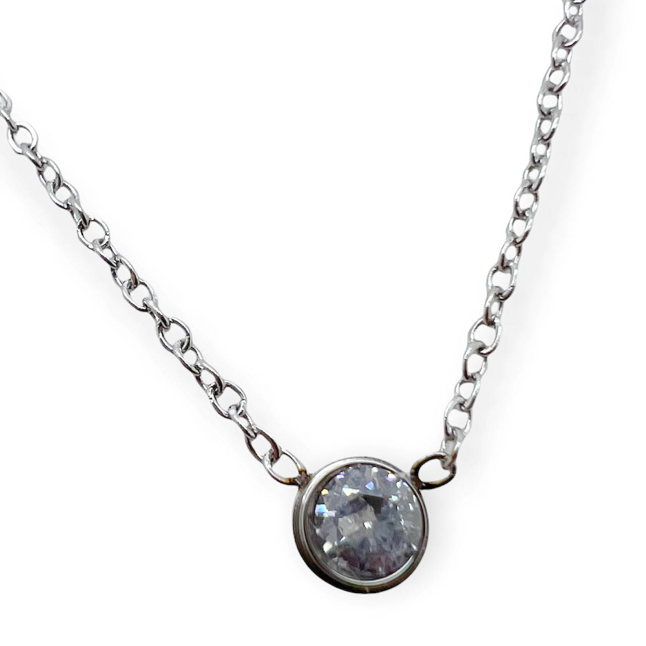 

Подвеска с камнем 5 мм .Stainless steel