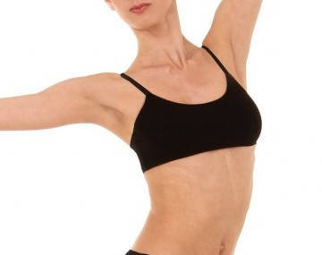 

Короткий топ детский на узкой брители 68(134-140)