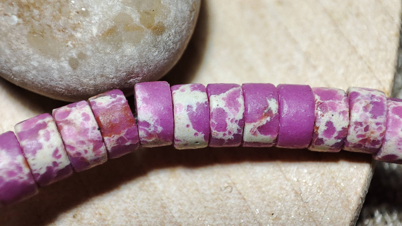 

Варисцит заготовка 5мм*3мм(бусины на нити)