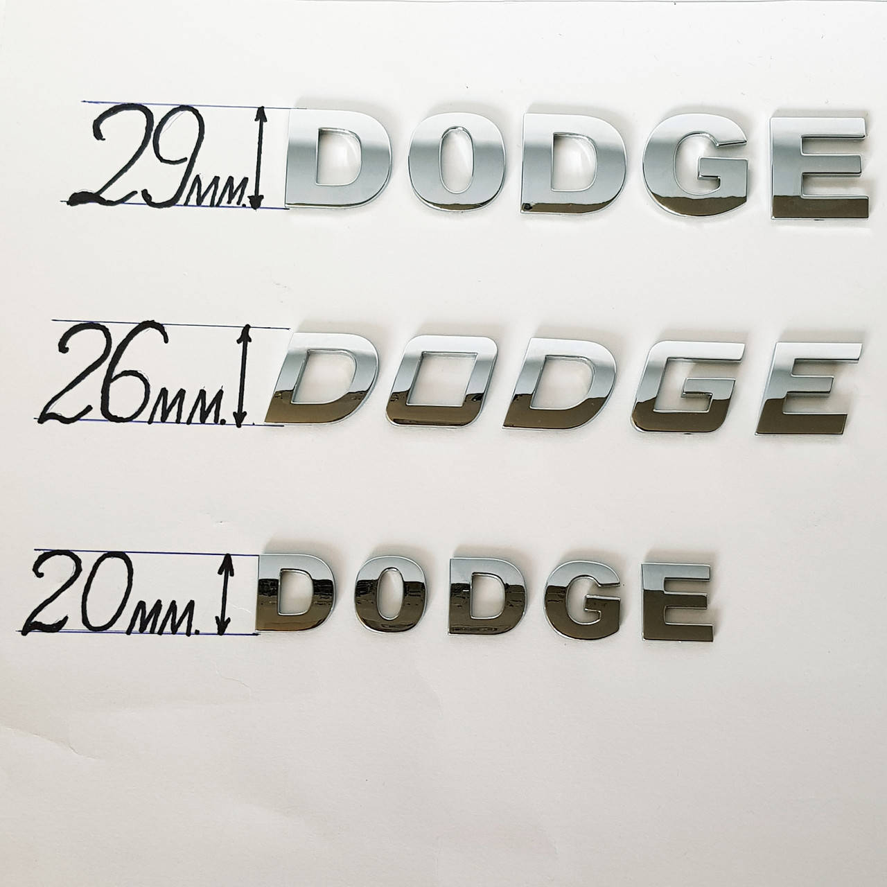 

Буквы DODGE