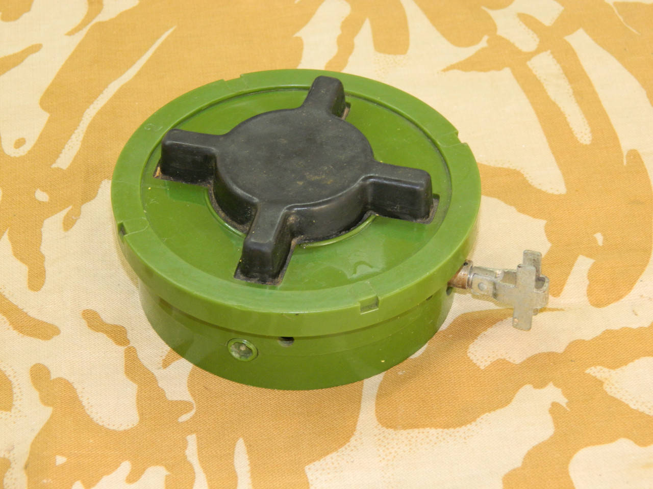 

Учебно-тренировочная мина ПМН-2 — Противопехотная нажимного действия