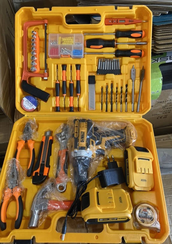 

Шуруповерт Ударный DeWALT DCD791 (24V, 5AH) с набором инструментов. Деволт
