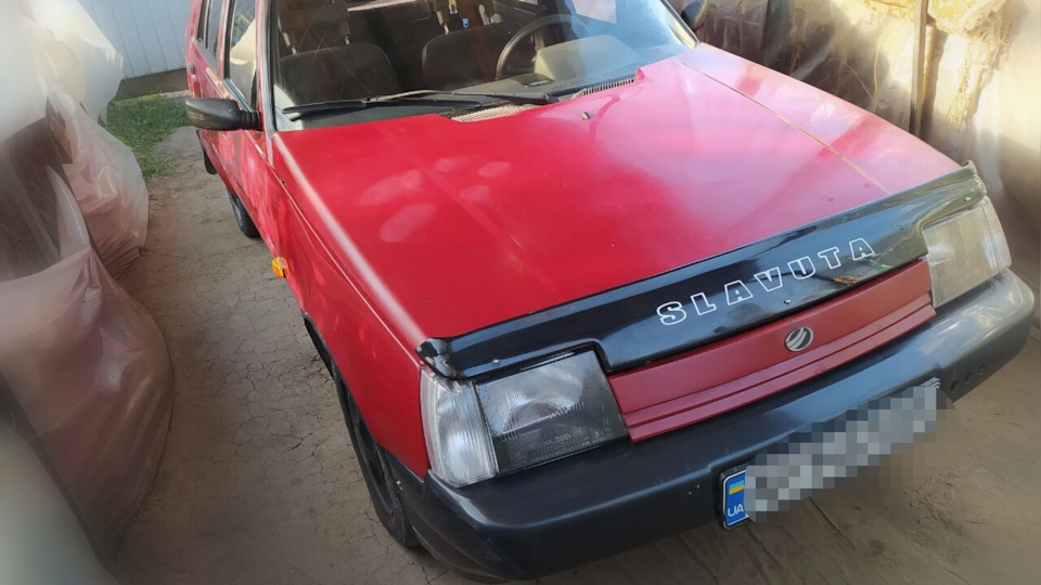 

Дефлектор капота на ЗАЗ 1103 Славута AV-Tuning. Мухобойка на ЗАЗ 1103 Славута