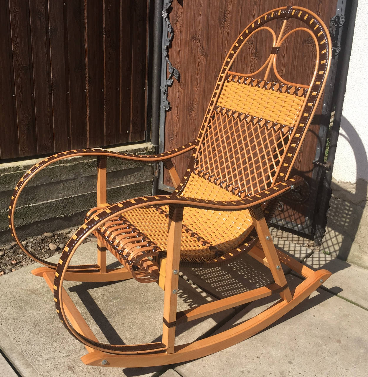 

Качалка "Ротанг" коричневая с бежевым