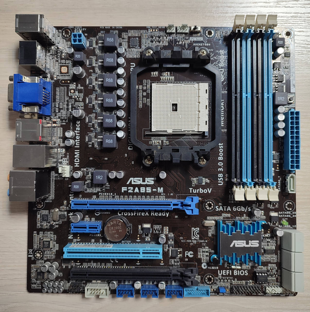 

Материнская плата FM2 Asus F2A85-M б/у