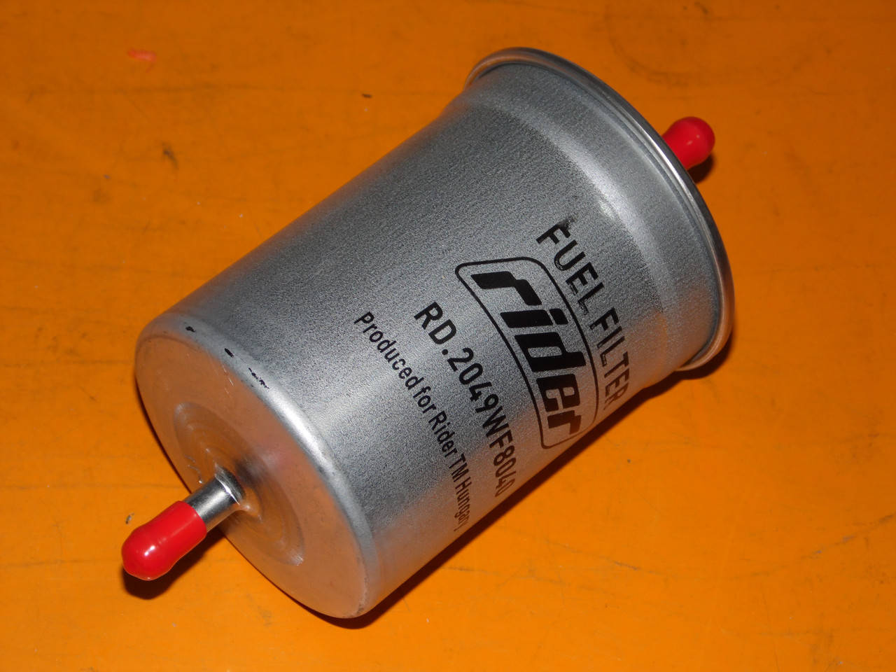 

Топливный фильтр на Ауди А4 А6 Гольф 3 Пассат Б2 Б3 Б4 Транспортер Т4 Венто Рено Пежо Мерседес RD.2049WF8040