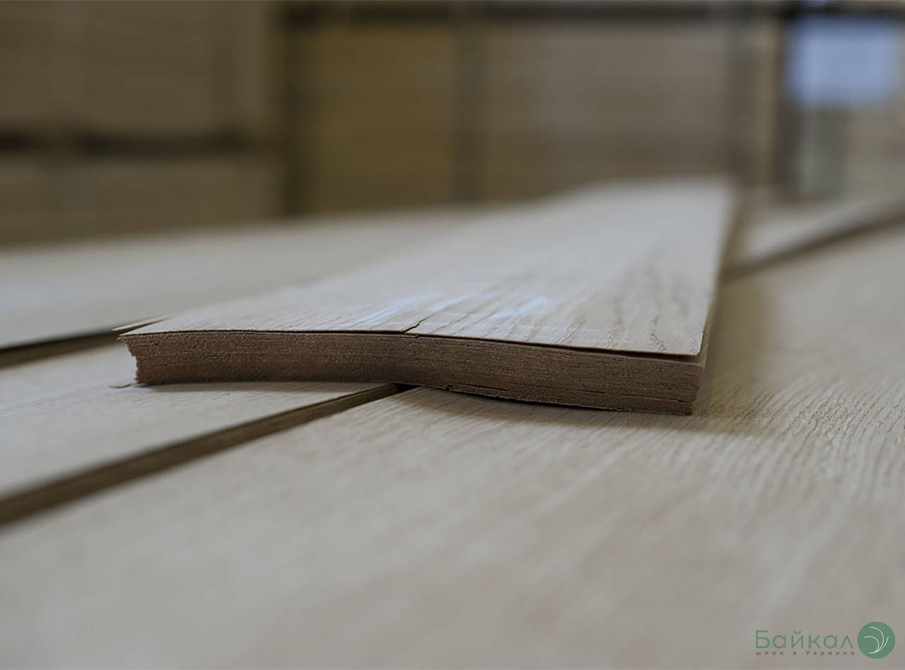 

Шпон Дуба - 0,6 мм длина от 0,50 - 0,75 м / ширина от 9 см (I сорт)