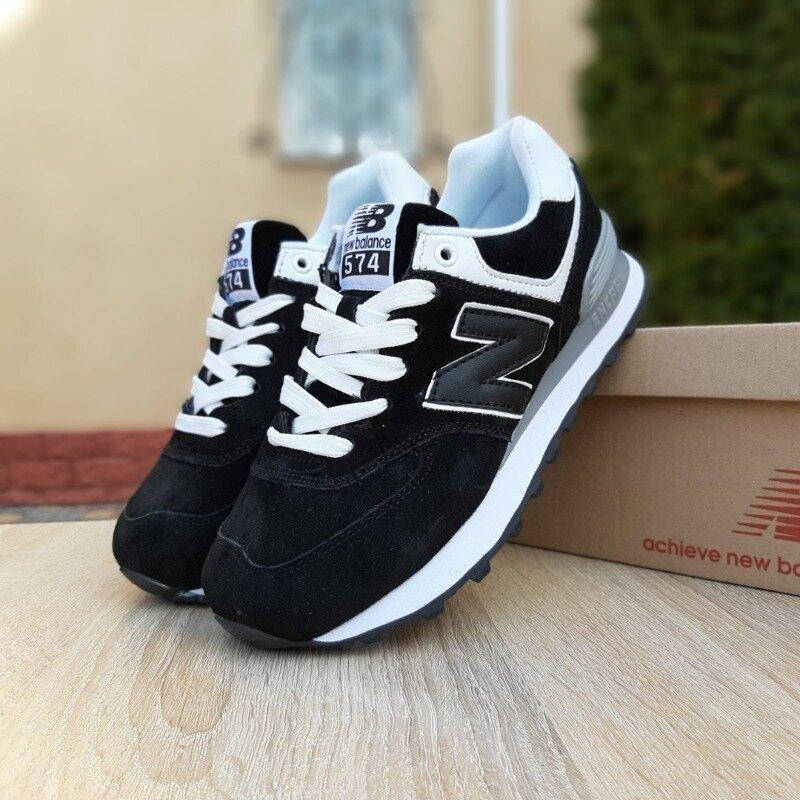 

Кроссовки замшевые черные на белой подошве New Balance 574 унисекс 38, Черный