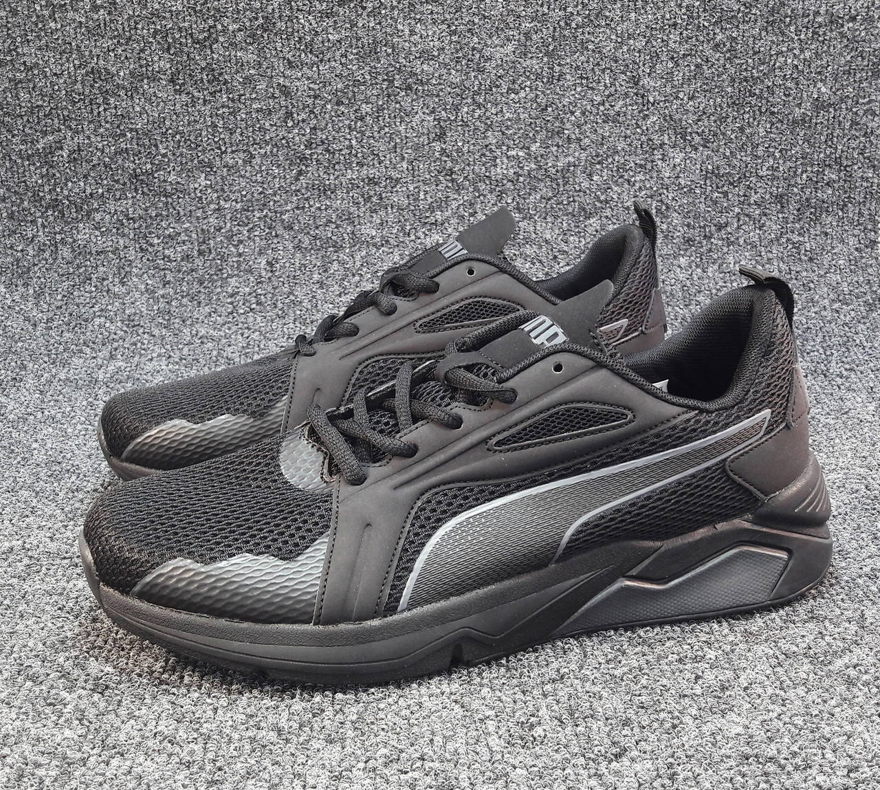 

Кроссовки мужские Puma текстиль черные (р.42,44,45), Черный