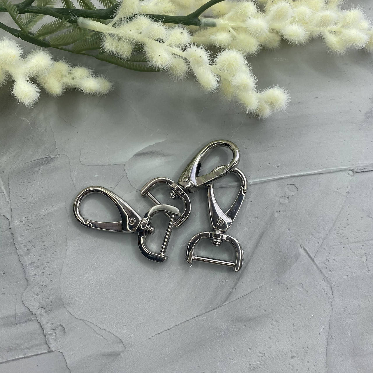 

Карабин овал серебро