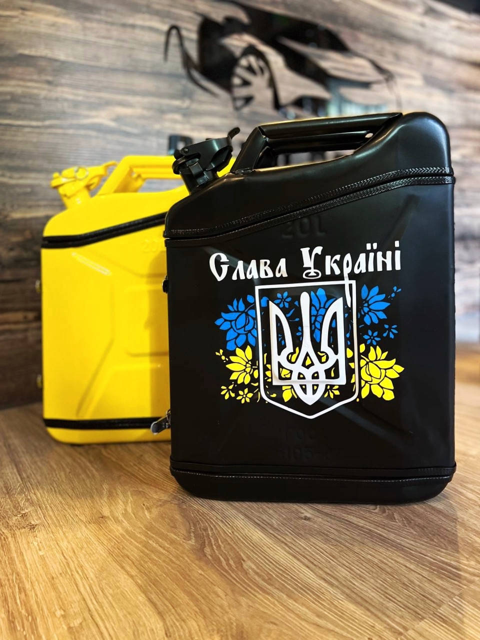 

Канистра бар 20 л Слава Україні, подарок на юбилей, мужчине, Чёрный