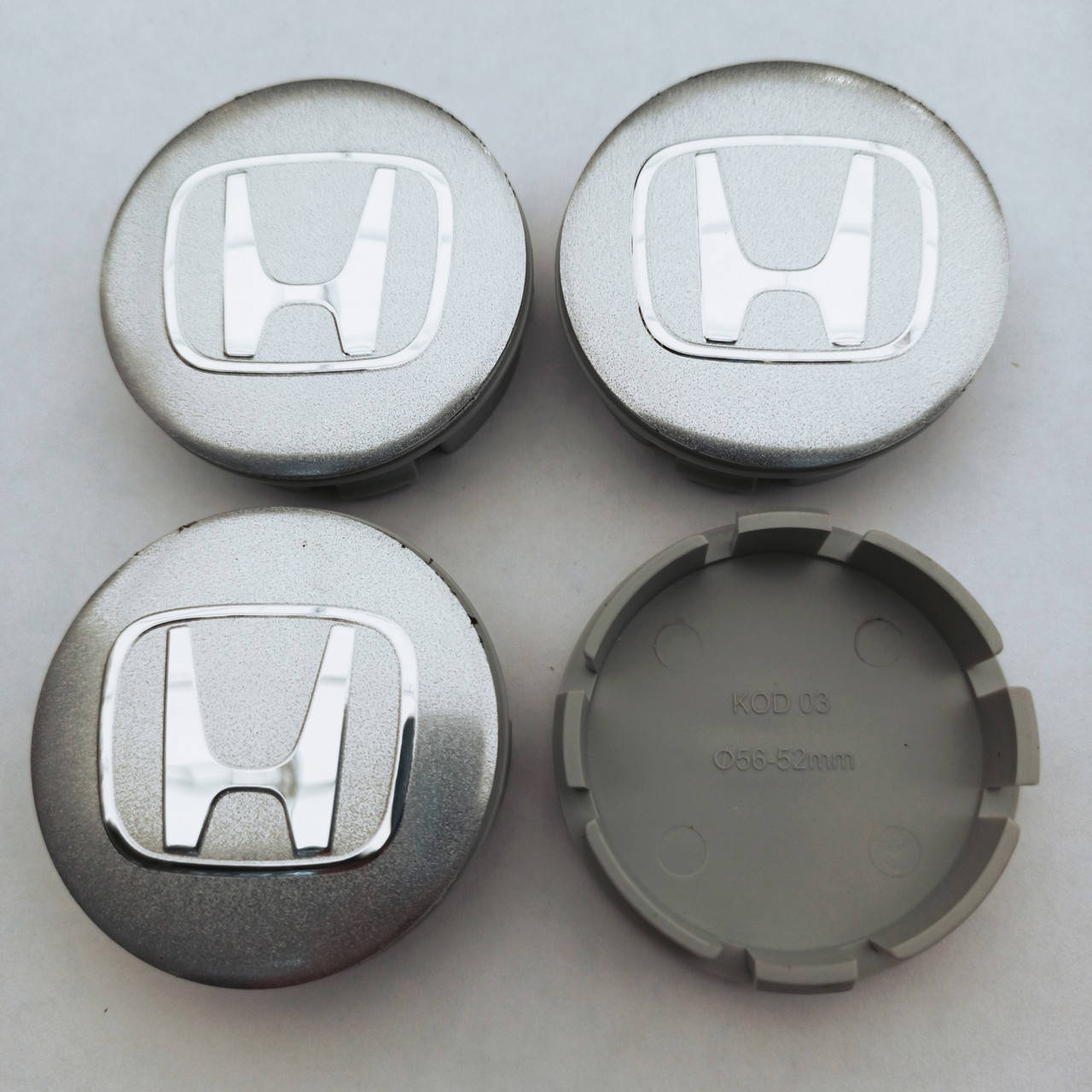 

Колпачки в диски Honda 52-56 мм