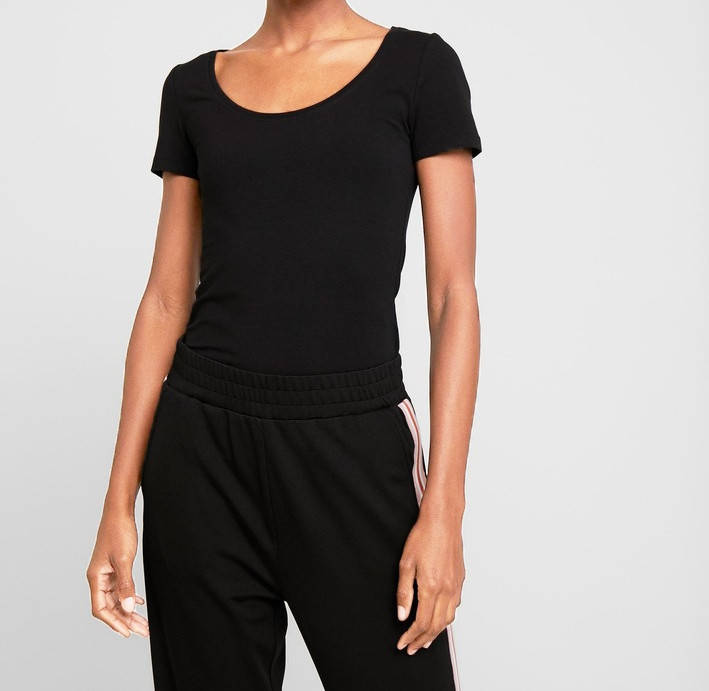 

Женская футболка трикотаж рубчик цвет черный M