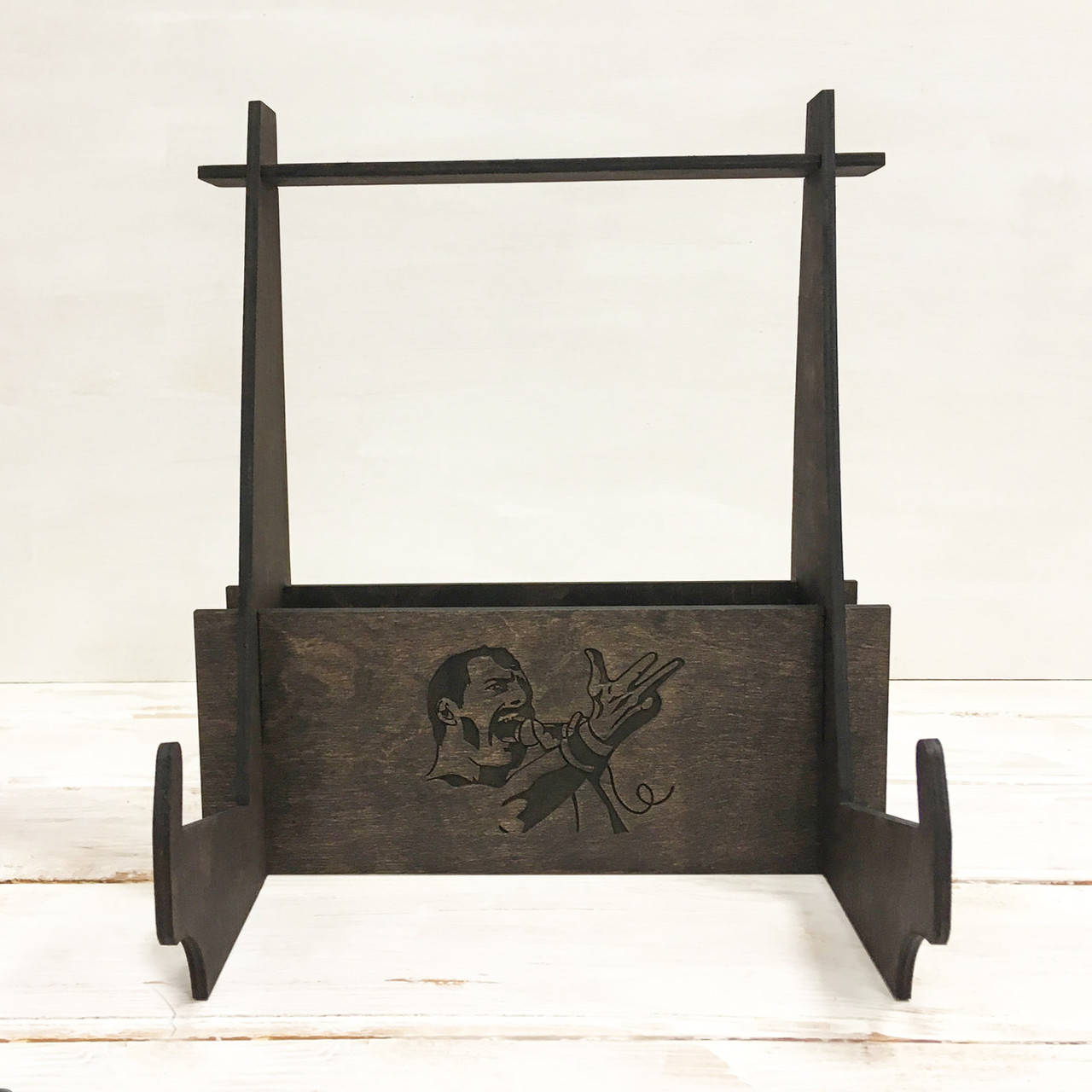 

Подставка для гитары 300x340x240мм