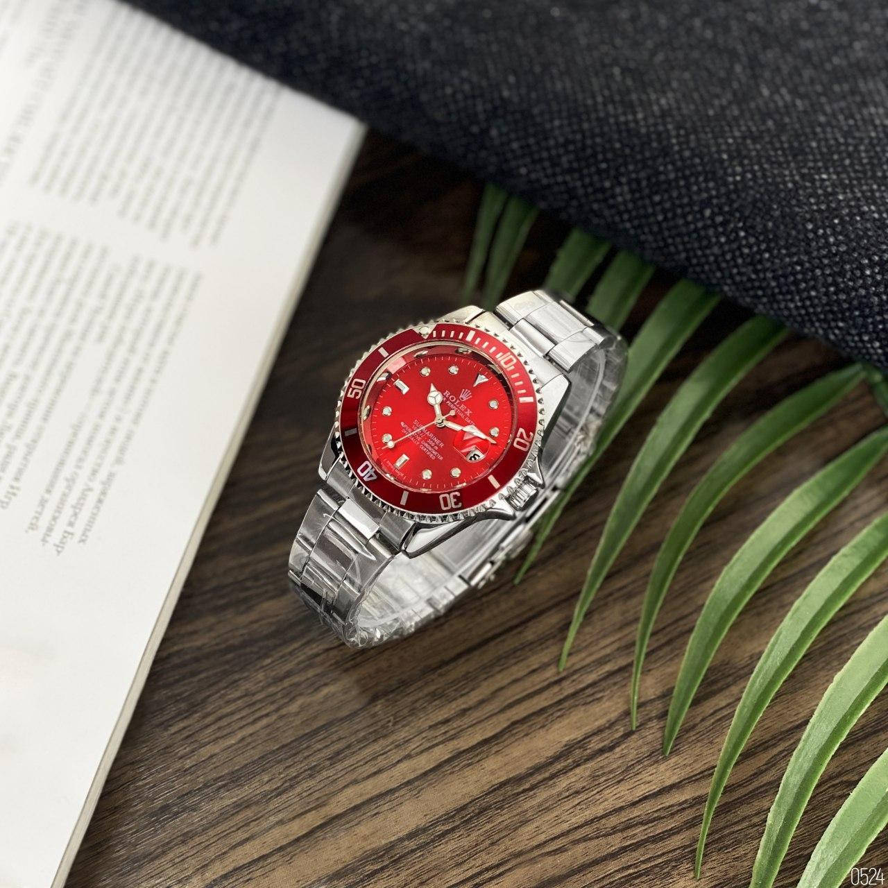 

Rolex Submariner 2128 Quarts Silver-Red