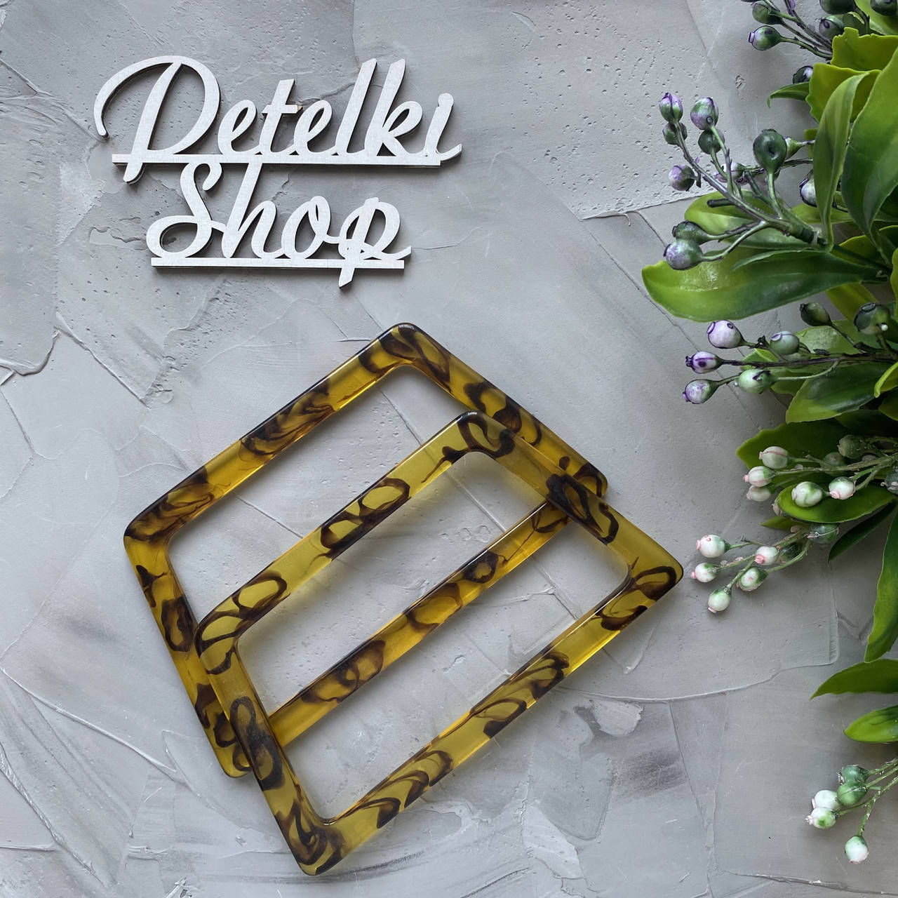 

Ручки акриловые янтарь трапеция 17см