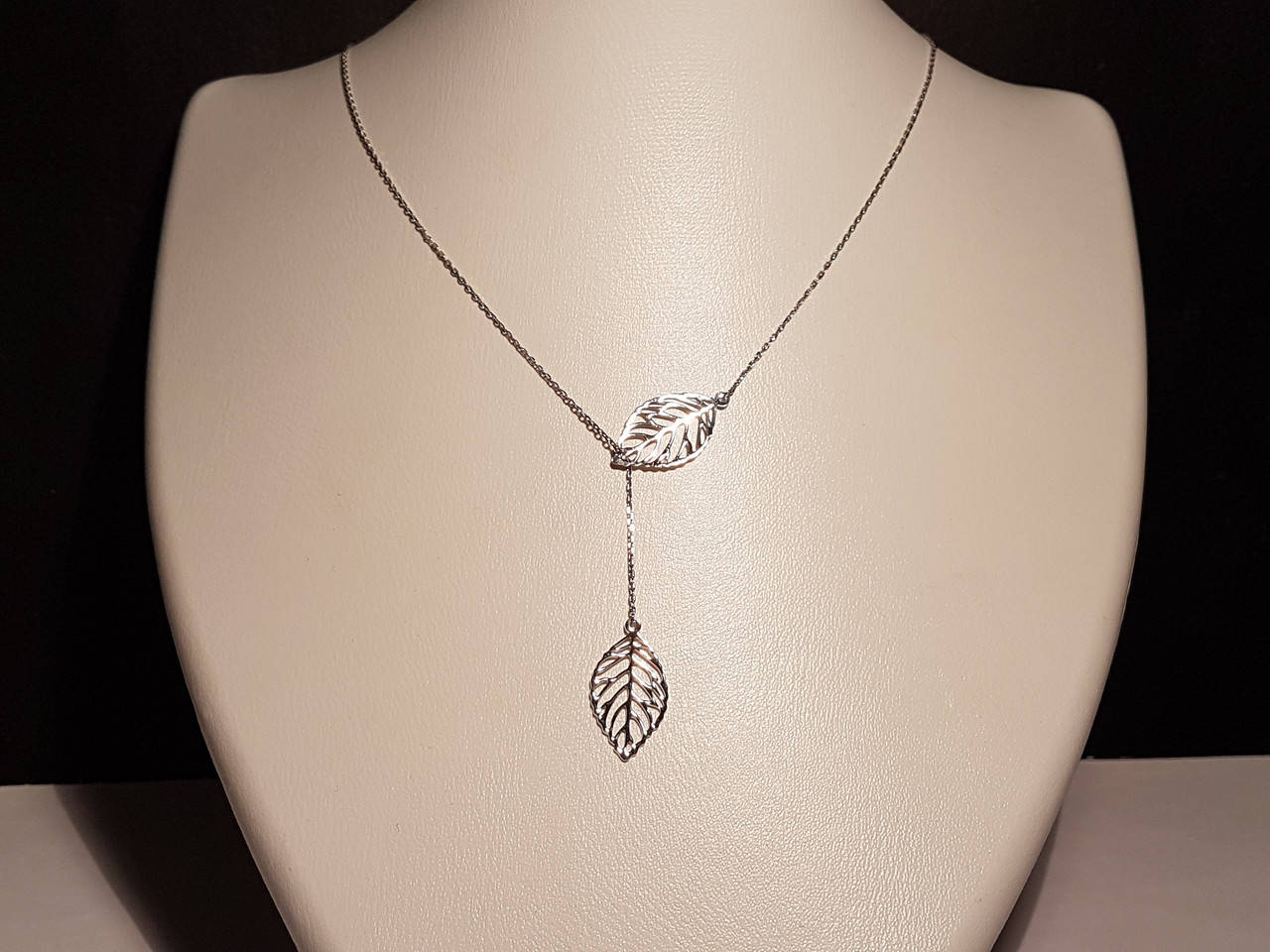 

Серебряное колье. Артикул 908-00826
