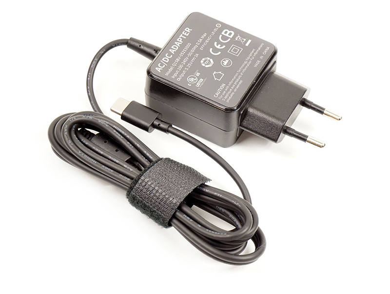 

Универсальный блок питания для ноутбуков PowerPlant 220V, 5.25V 3A 15W Type-C