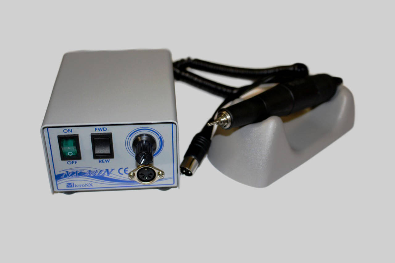 

Фрезер Micro-NX 201N50 на 45 000 об., Серый