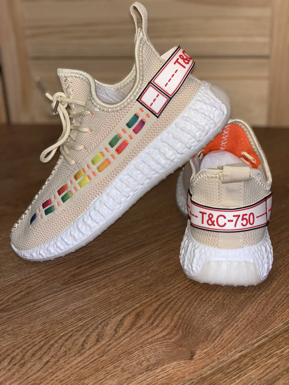 

Модные тканевые, текстильные кроссовки,Yeezy тренд 2020, маломерки