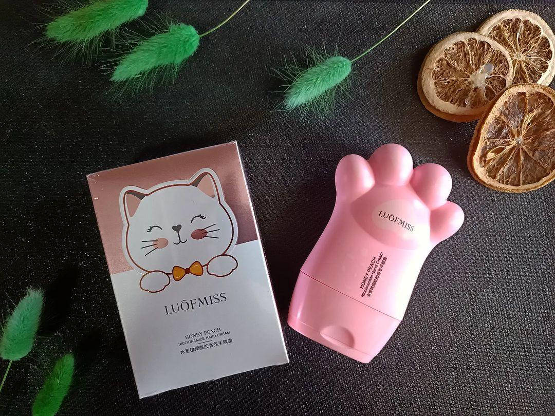 

Крем для рук с экстрактом Luofmiss Peach Hand Cream