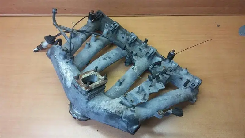 

Впускной коллектор MERCEDES W126 2.6 1031411601 под заказ 2-4 дн