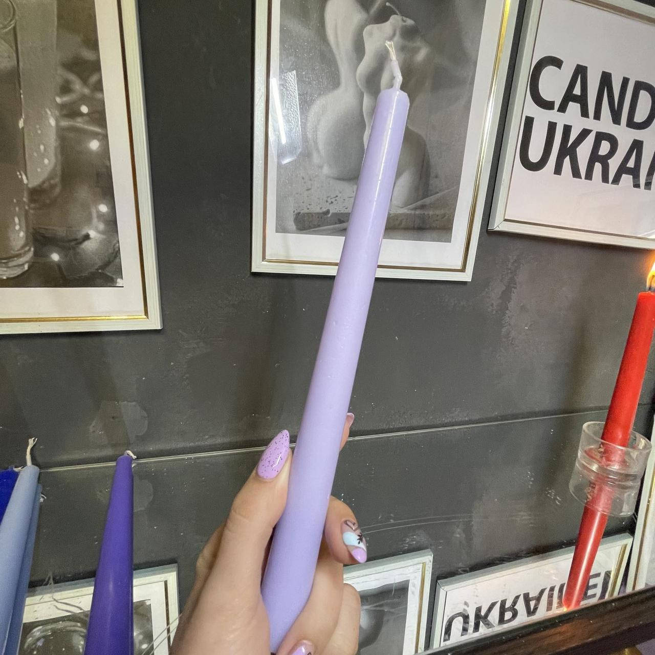 

Свеча столовая, синие оттенки лиловая