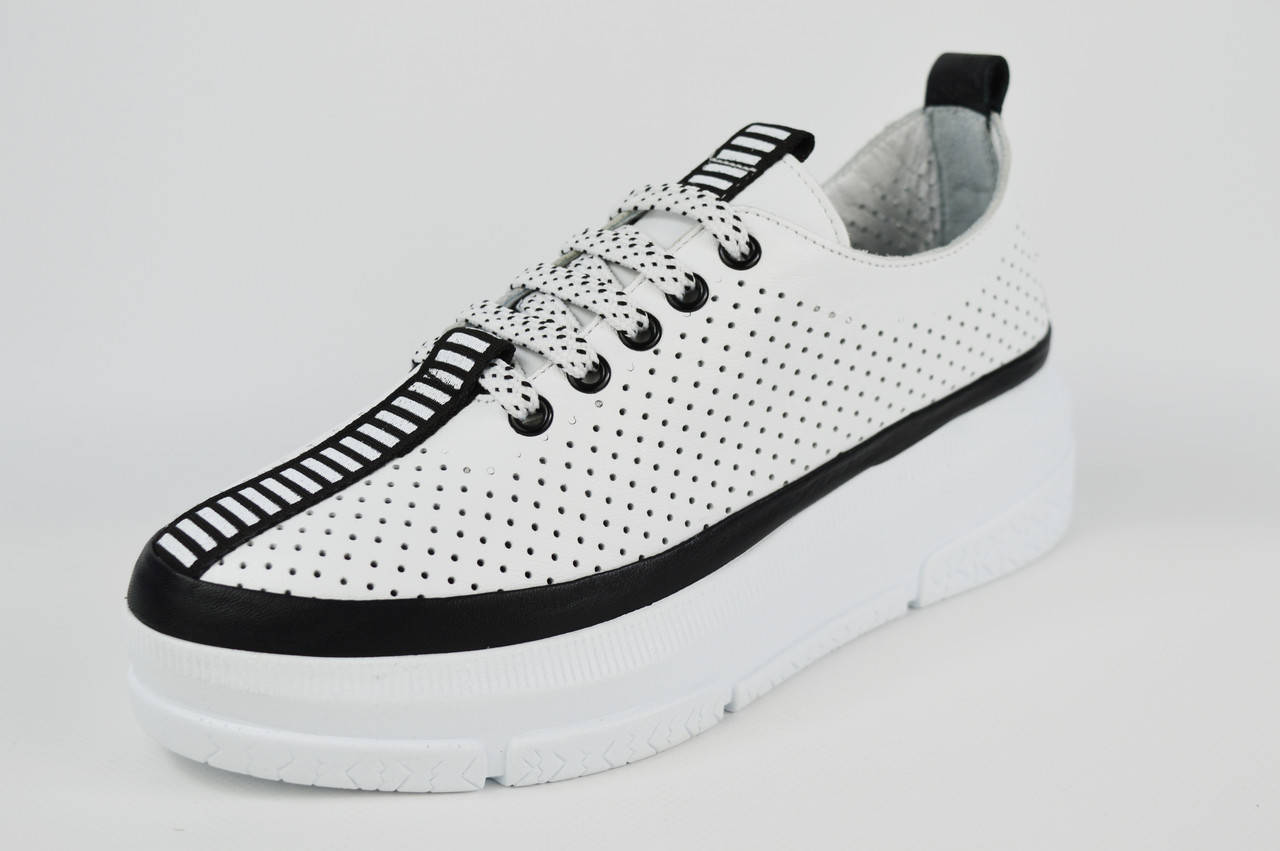 

Слипоны женские Guero 352477 37 Белые кожа