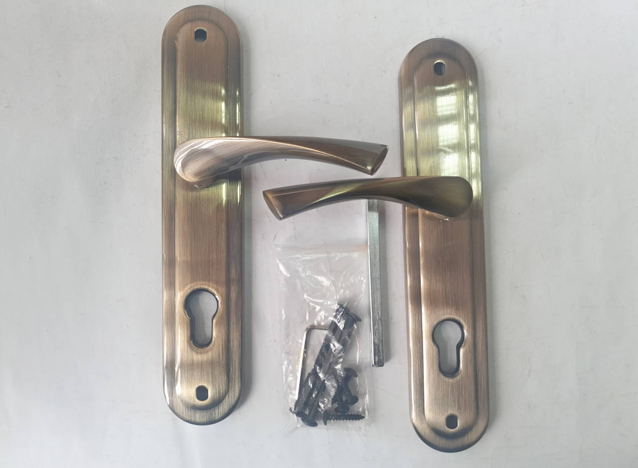 

Ручка на планке Fuaro 08 CK03-85/АВ бронза (Китай)