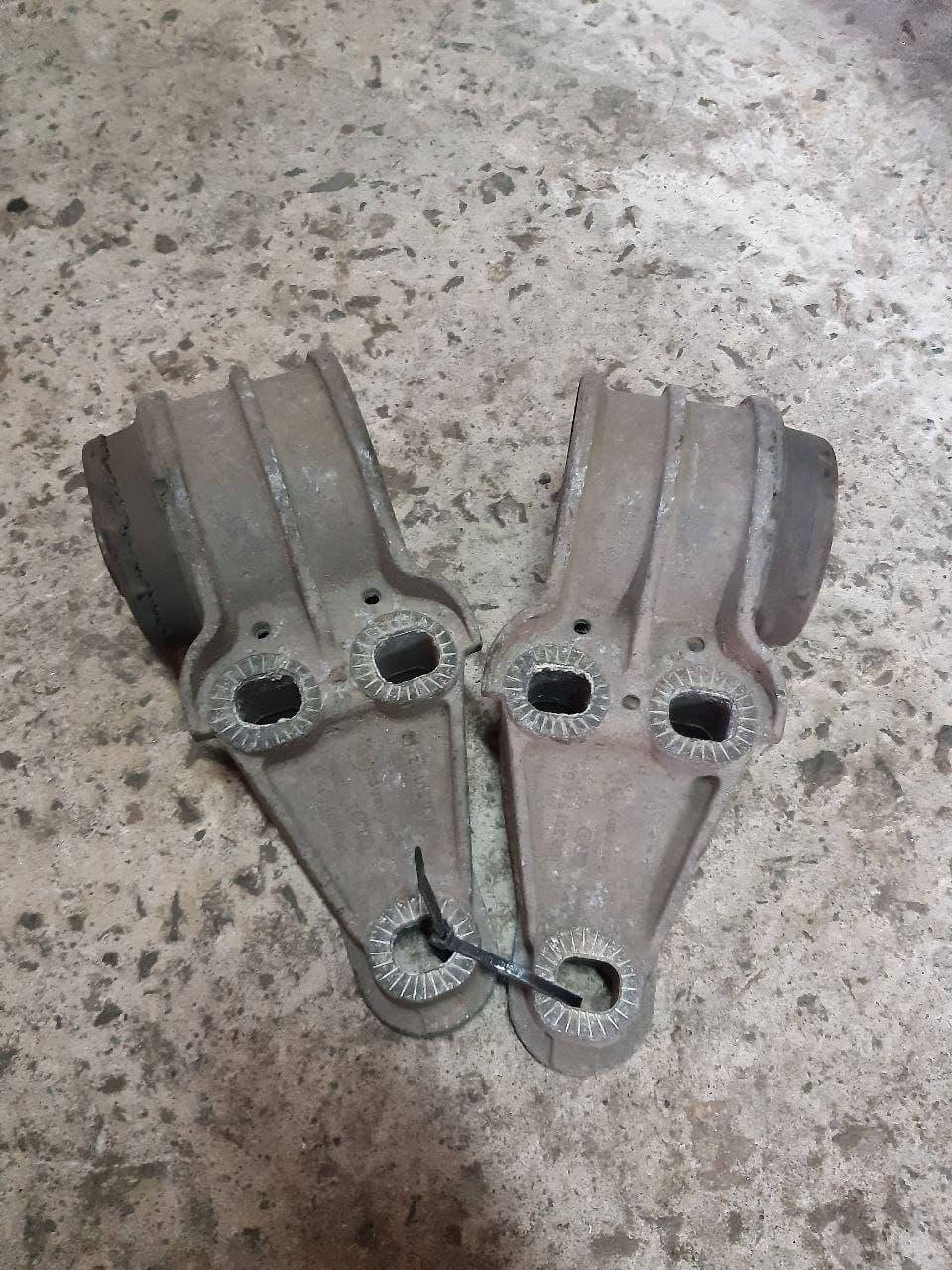 

Кронштейн задней балки Audi A6 C5 8E0501521G