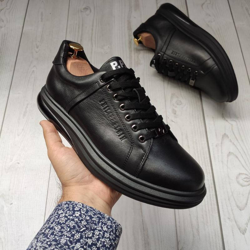 

Кожаные мужские кеды кроссовки Philipp Plein Ultra Light, Черный