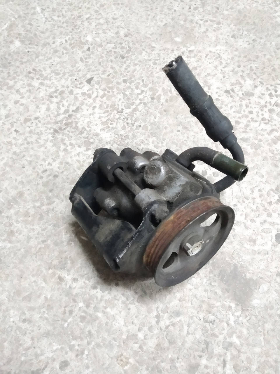 

Насос гидроусилителя руля ГУР HYUNDAI ACCENT 1994-2005 5711025000 5711022002