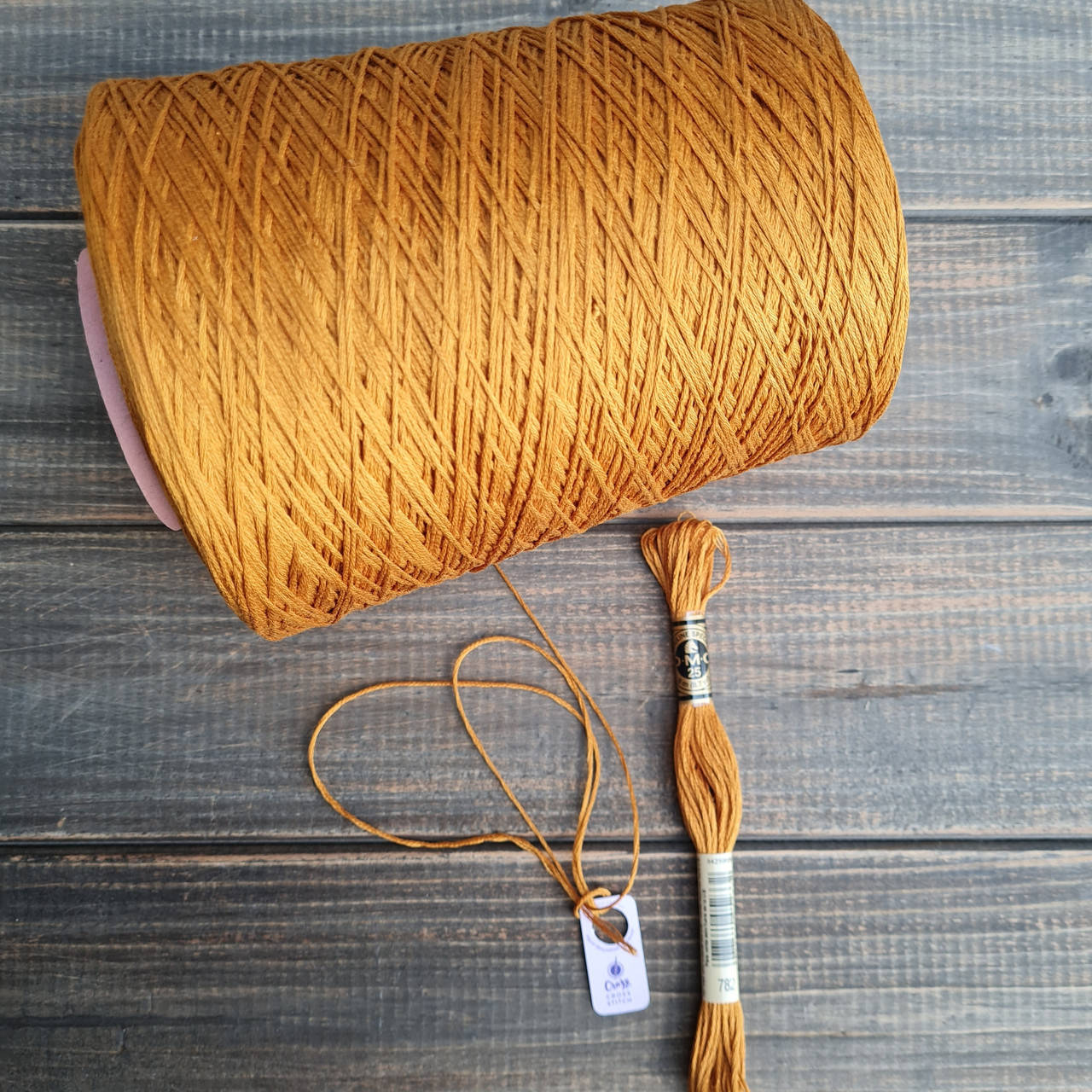 

Мулине DMC 782(781) Wicker brown на метраж, Коричневый