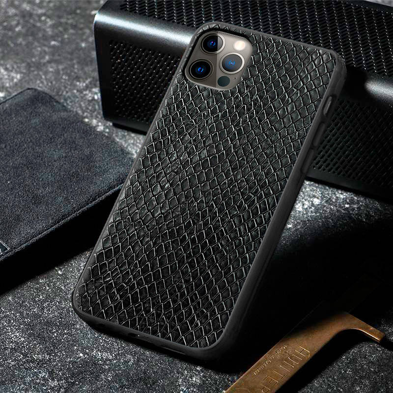 

Кожаный чехол BoxFace Apple iPhone 12 Pro Max Snake Black, Черный