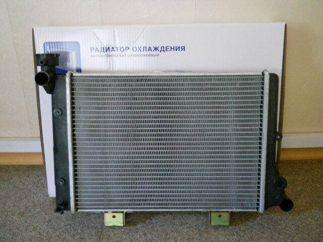 

Радиатор охлаждения ВАЗ 2106 алюм., Лузар SPORT (LRc 0106b) алюм-паяный