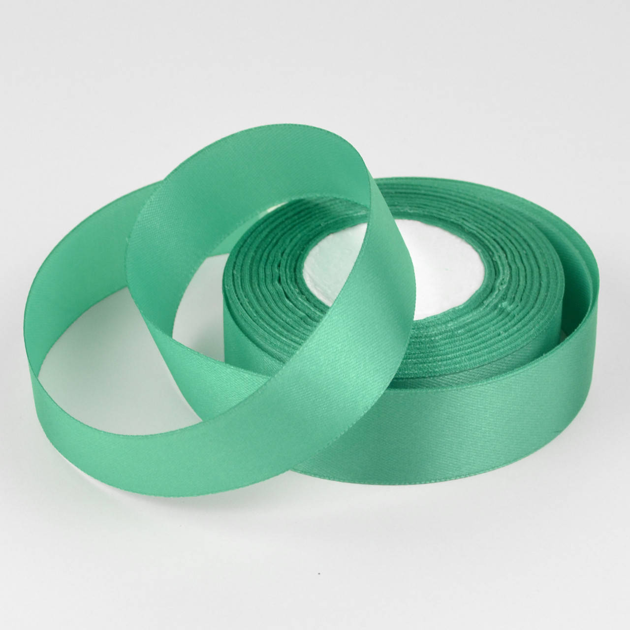 

Атласная лента Нефритовая 2.5 см - рулон, Зелёный
